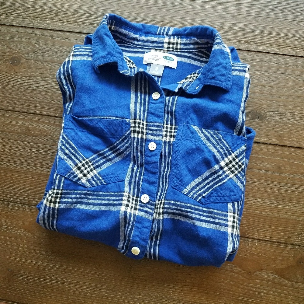 Flannel plaid button down shirt